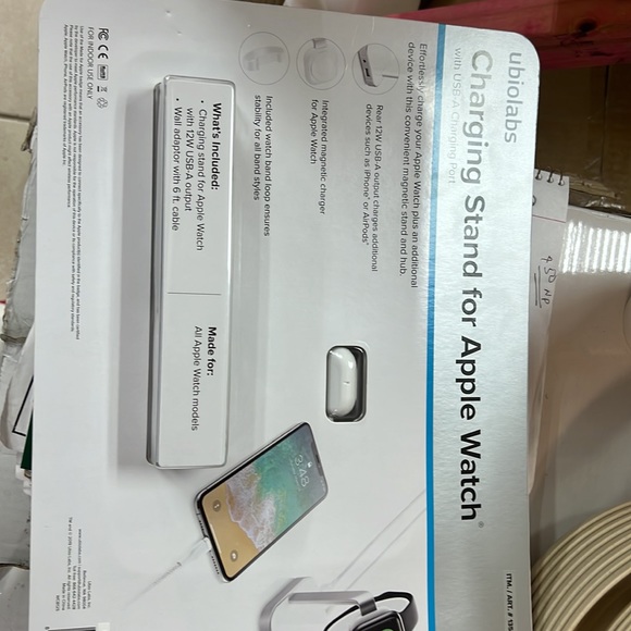 Ubiolabs charging stand for Apple Watch - Picture 3 of 4